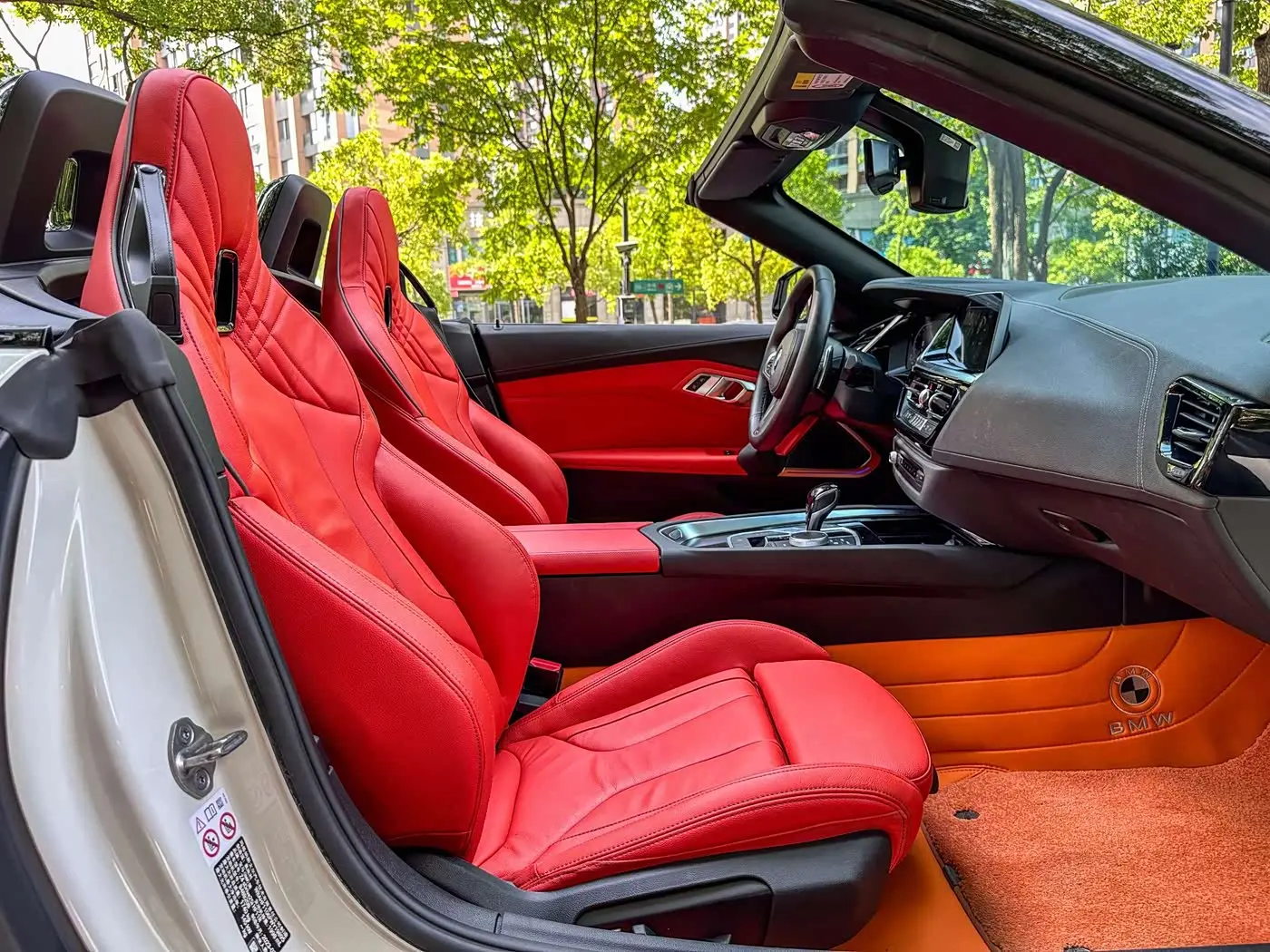 BMW Z4 2023 — Photo 14/15