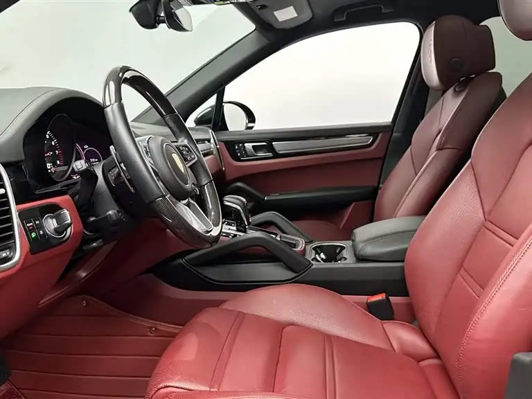 Porsche Cayenne 2023 — Şəkil 17/17