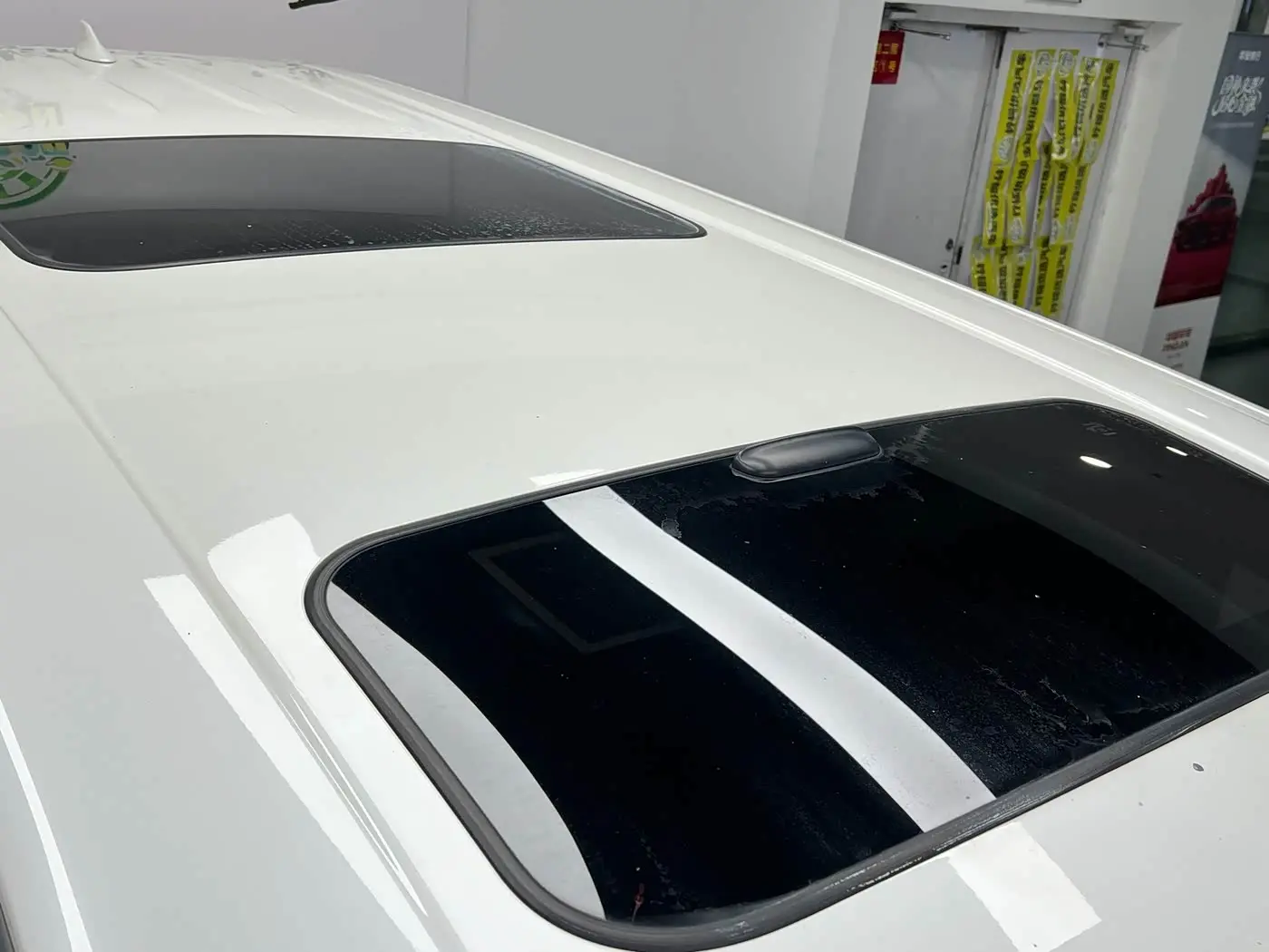 Toyota Alphard 2022 — Photo 8/20