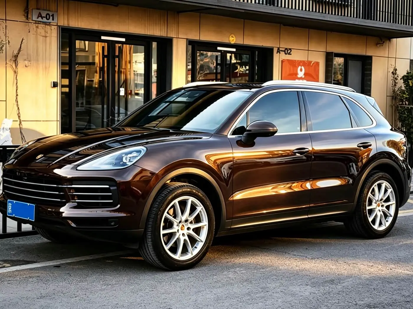Porsche Cayenne 2018 — Photo 1/11