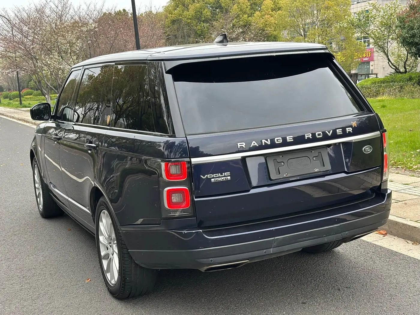 Land Rover Range Rover 2018 — Photo 4/9