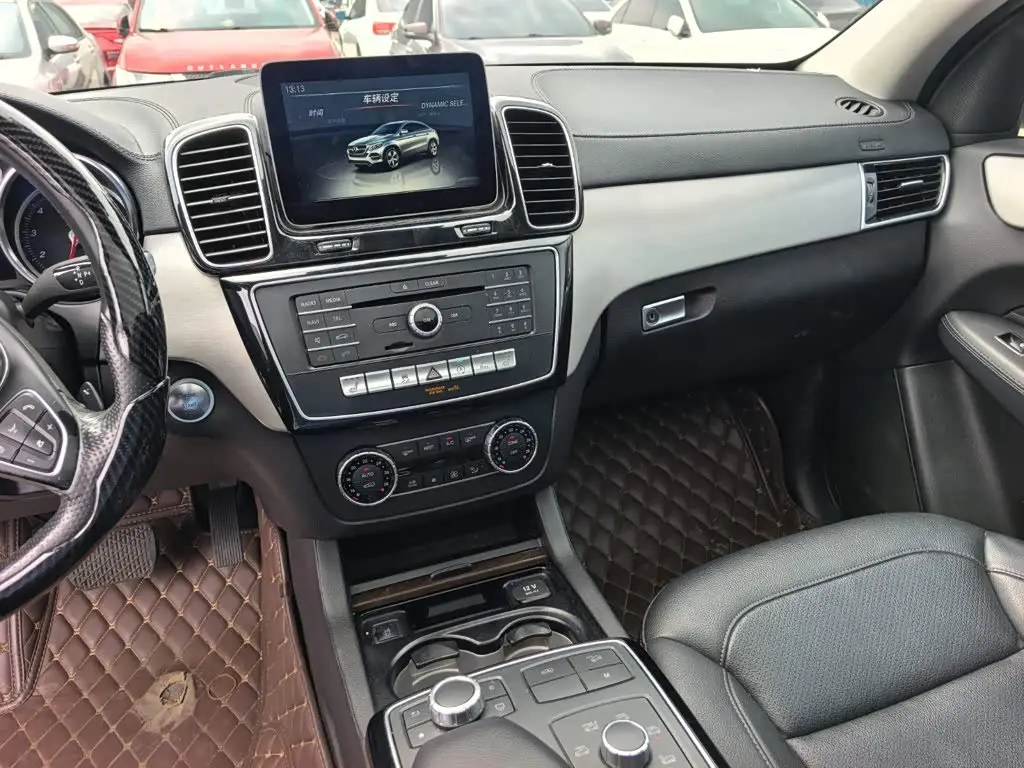 Mercedes-Benz GLE Coupe 2018 — Photo 13/14