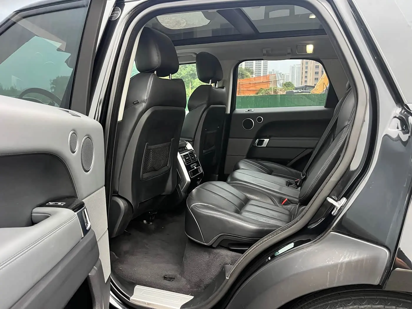 Land Rover Range Rover Sport 2016 — Photo 9/19