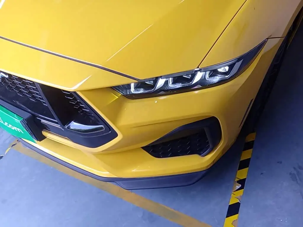 Ford Mustang 2025 — Photo 18/20