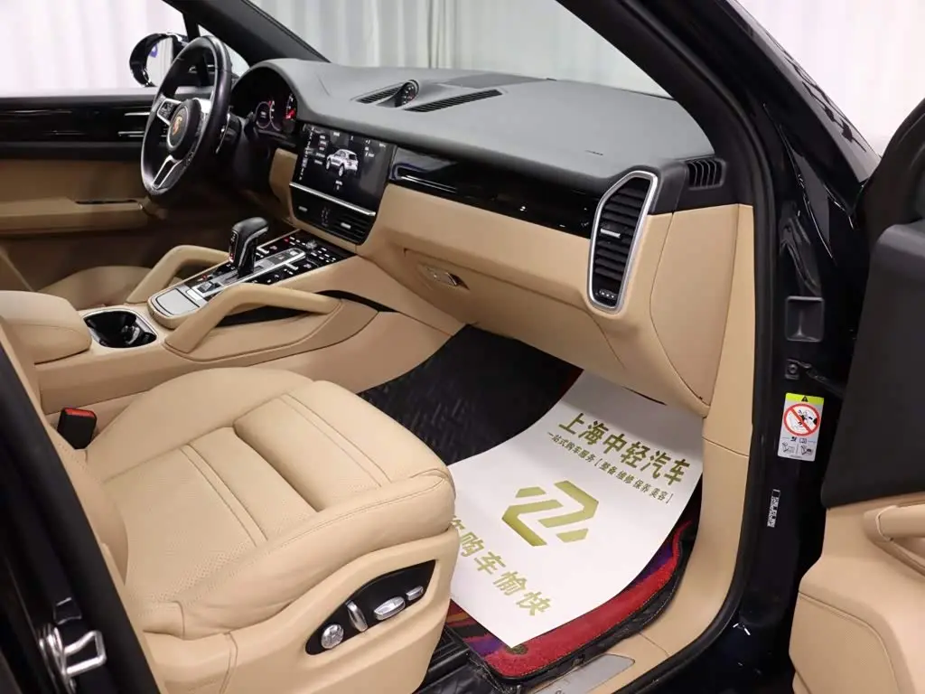 Porsche Cayenne 2018 — Фото 19/20
