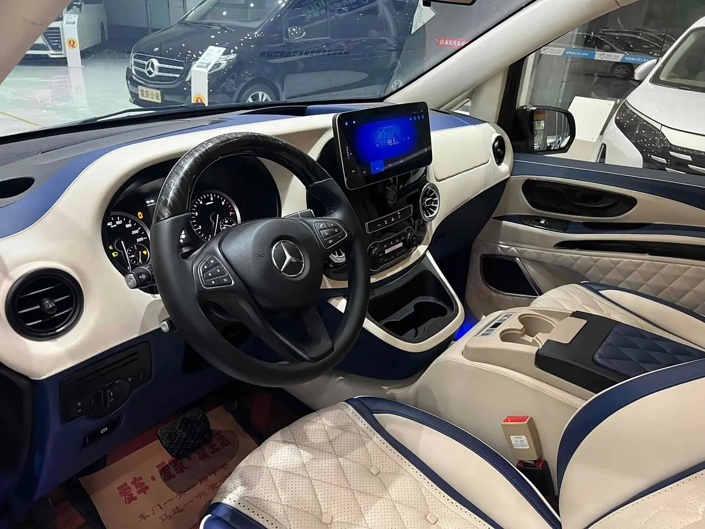 Mercedes-Benz Vito 2020 — Photo 7/9