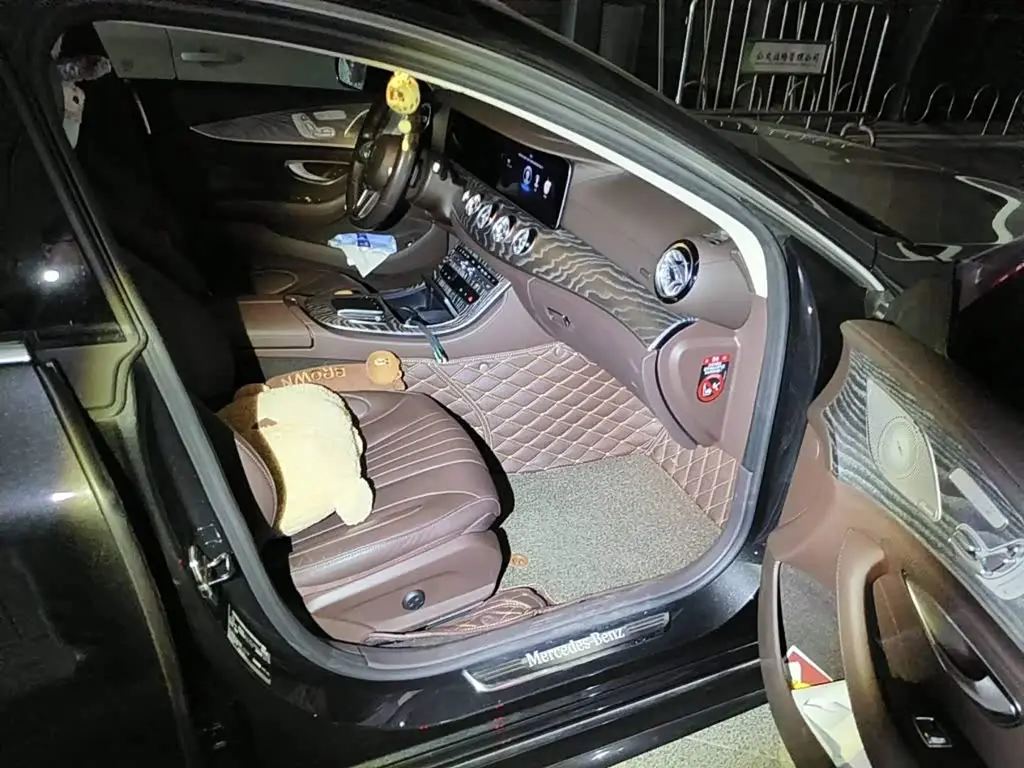 Mercedes-Benz CLS 2021 — Photo 13/13