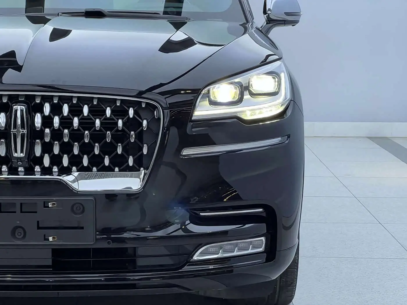 Lincoln Aviator 2021 — Photo 5/9