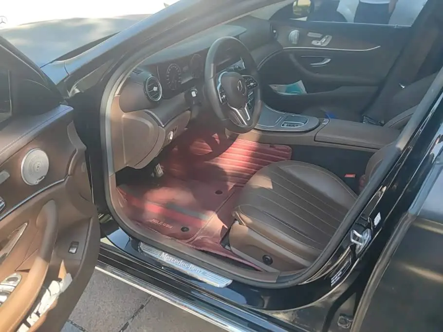 Mercedes-Benz E-Class 2020 — Фото 9/16