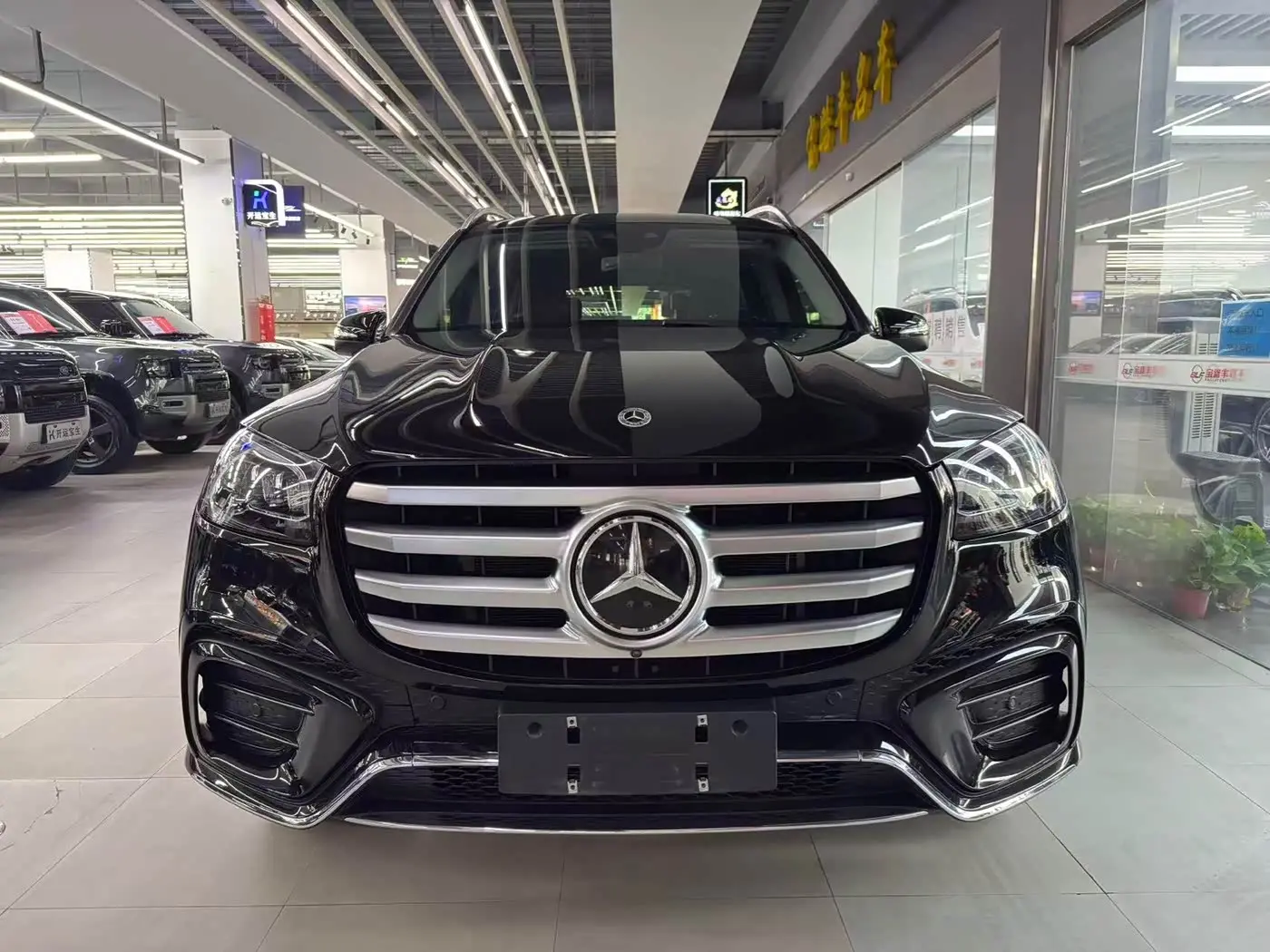 Mercedes-Benz GLS 2024 — Фото 2/19