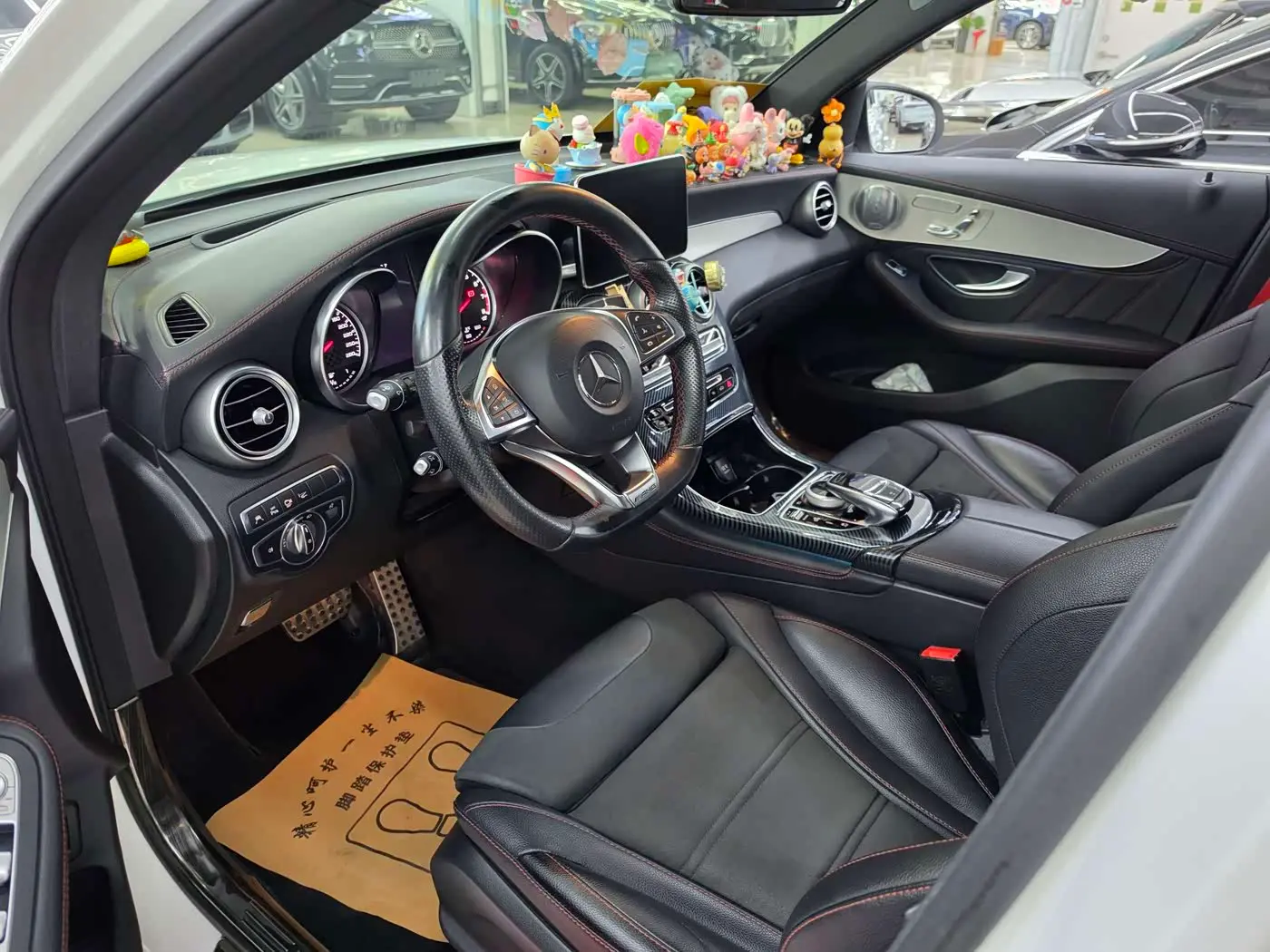 Mercedes-Benz GLC AMG 2018 — Photo 4/10