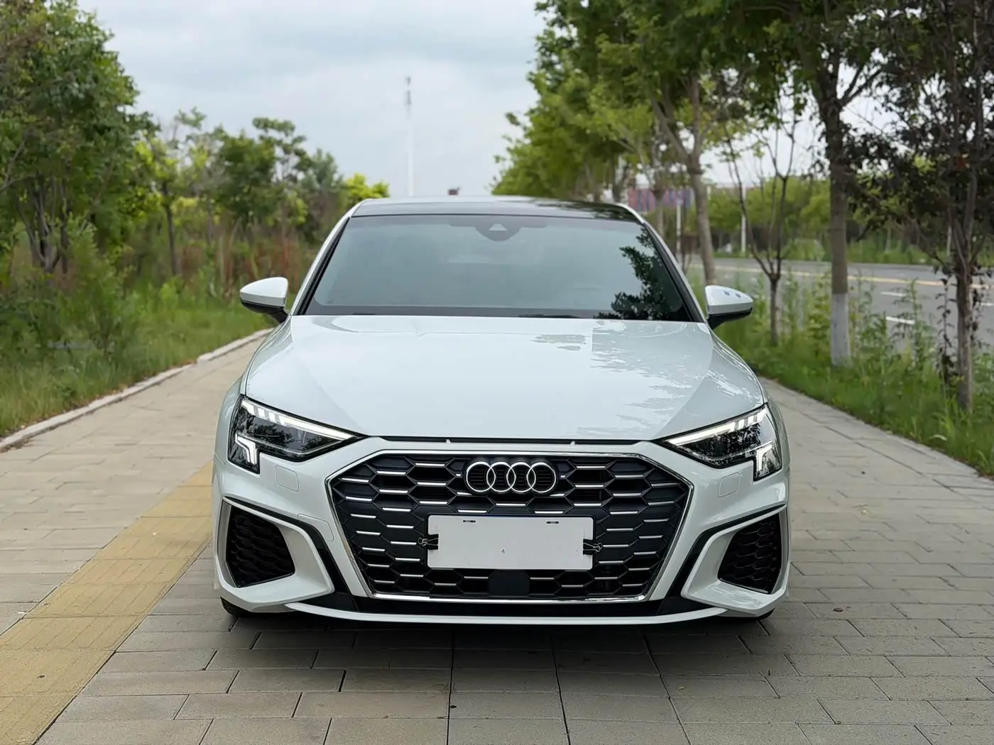 Audi A3 2022 — Photo 2/20