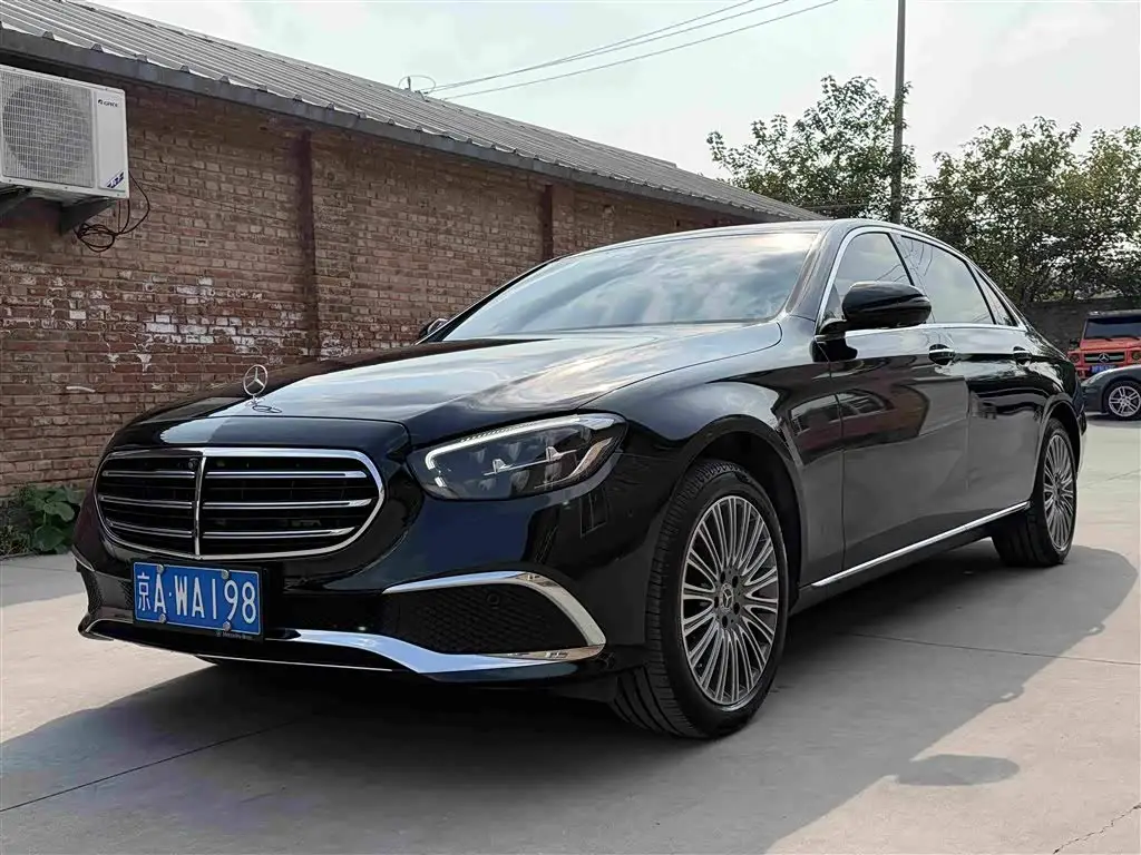Mercedes-Benz E-Class, 2022