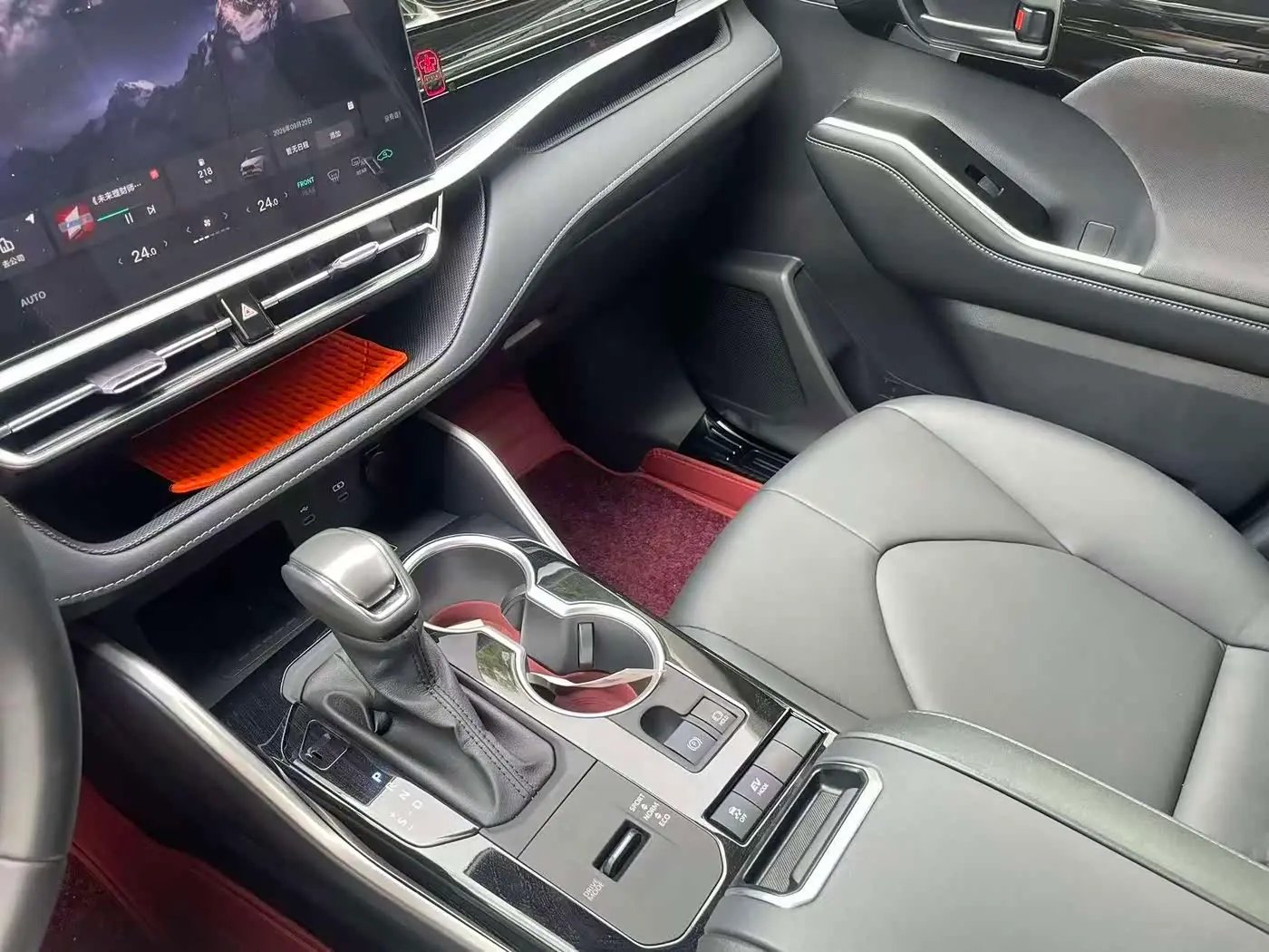 Toyota Highlander 2026 — Photo 12/13