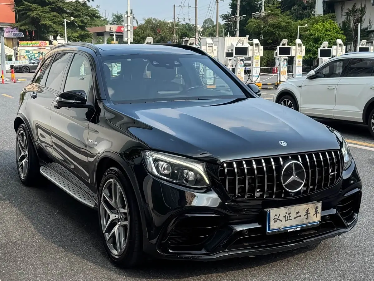 Mercedes-Benz GLC AMG 2019 — Photo 3/20