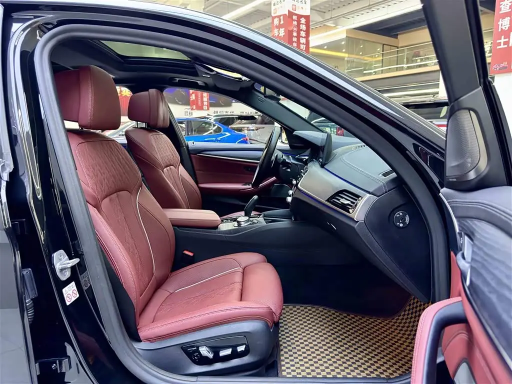 BMW 5 Series 2021 — Photo 5/17