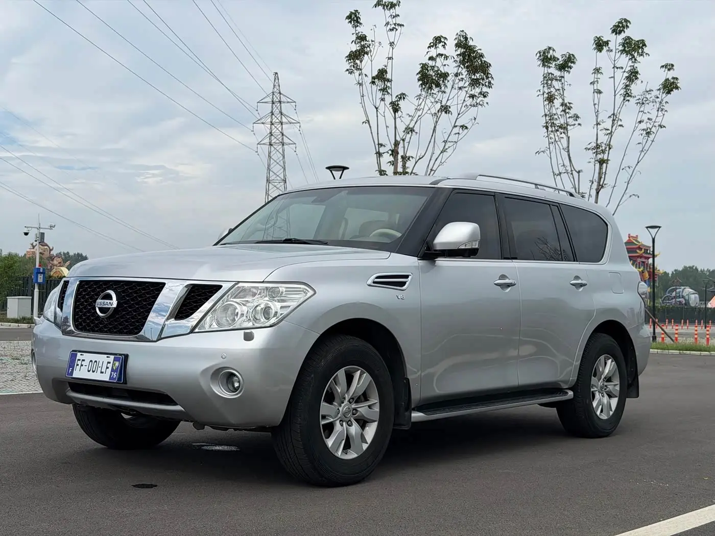Nissan Patrol 2015 — Фото 1/9