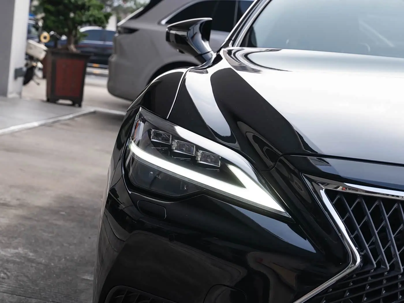Lexus LS 2021 — Şəkil 6/20