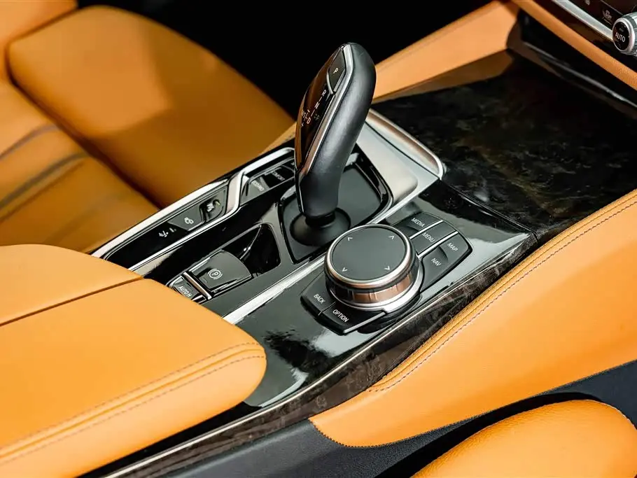 BMW 6 Series GT 2024 — Фото 20/20