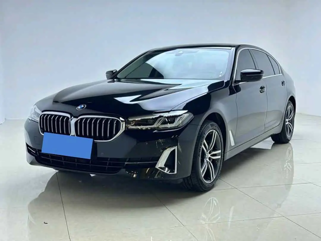 BMW 5 Series 2023 — ფოტო 2/16