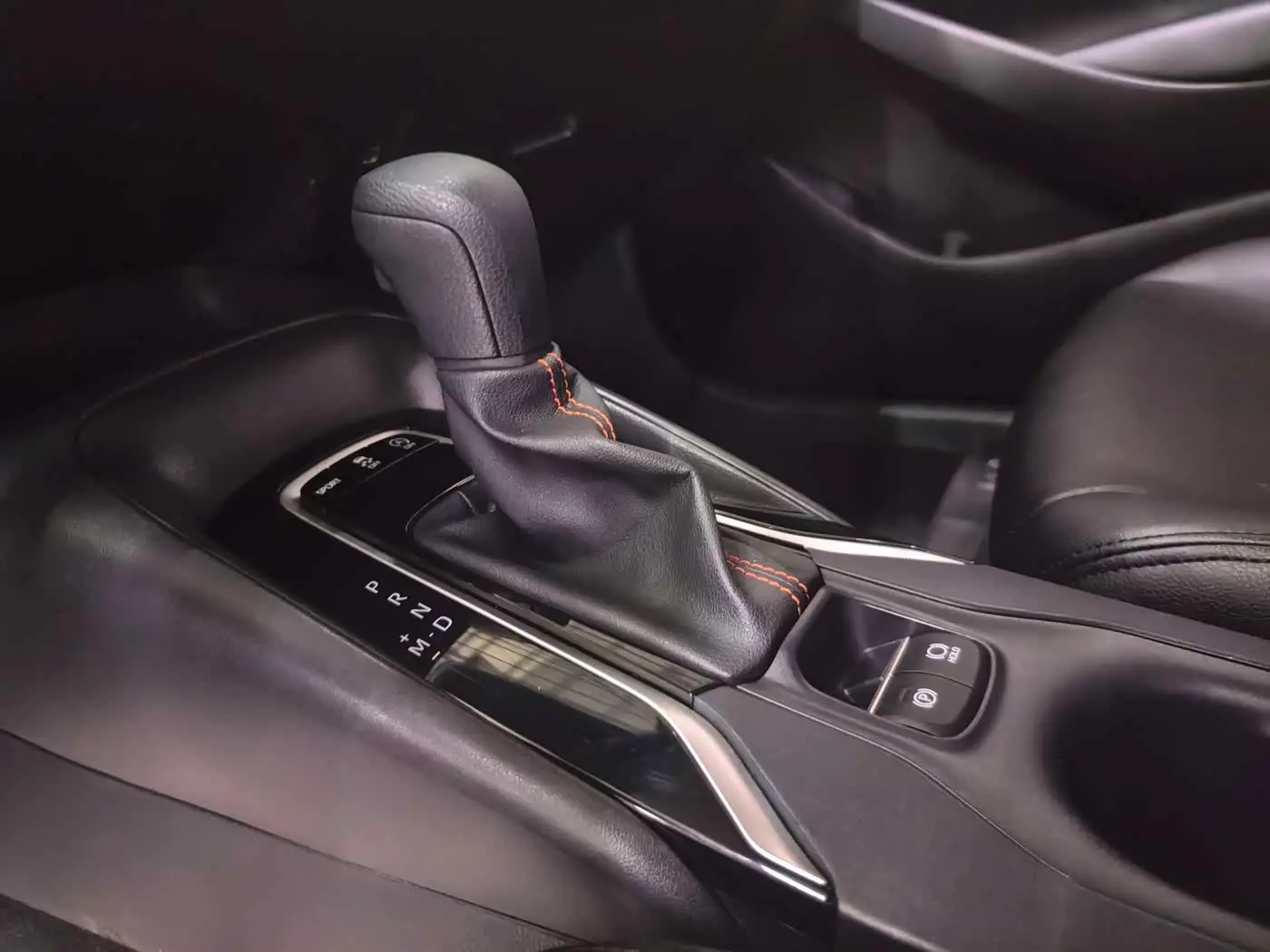 Toyota Corolla 2023 — Photo 8/20