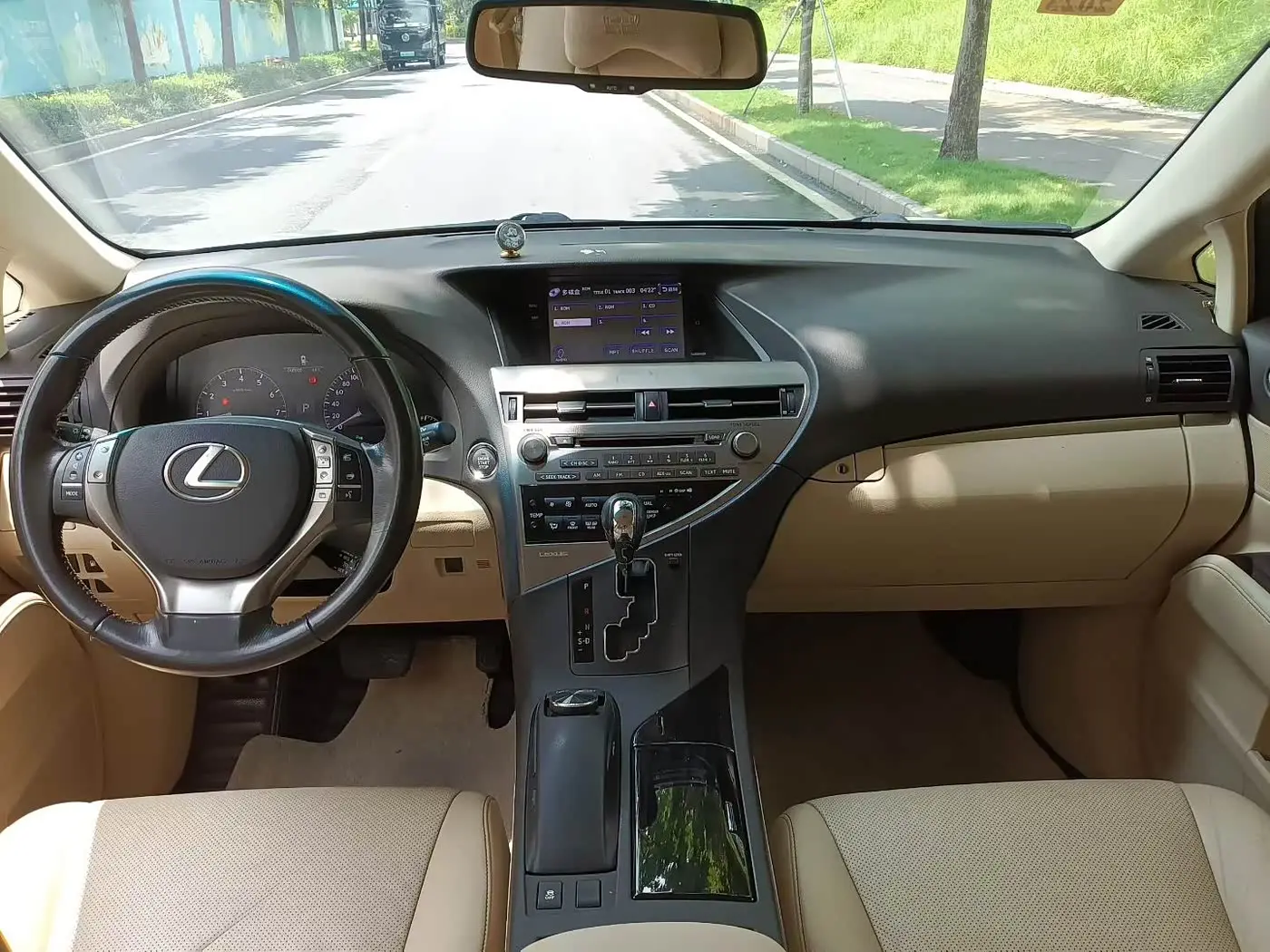 Lexus RX Classic 2015 — Photo 5/9