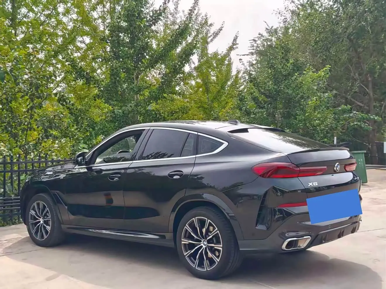 BMW X6 2023 — Photo 6/9
