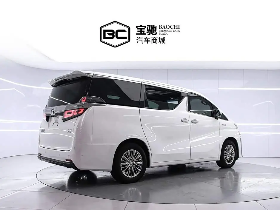 Toyota Vellfire 2020 — Photo 3/20