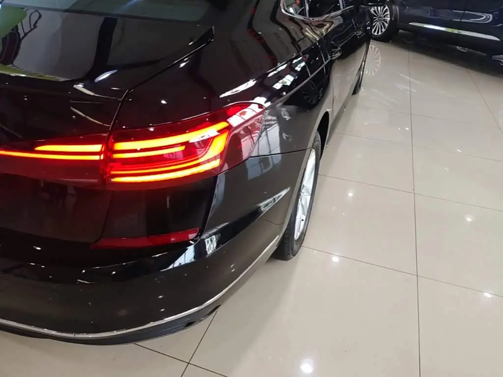 Volkswagen Passat 2025 — Photo 8/20