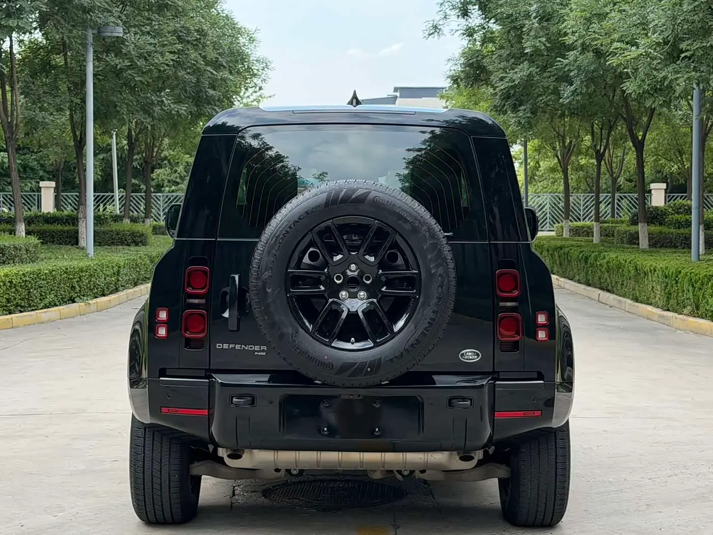 Land Rover Defender 2021 — Фото 20/20