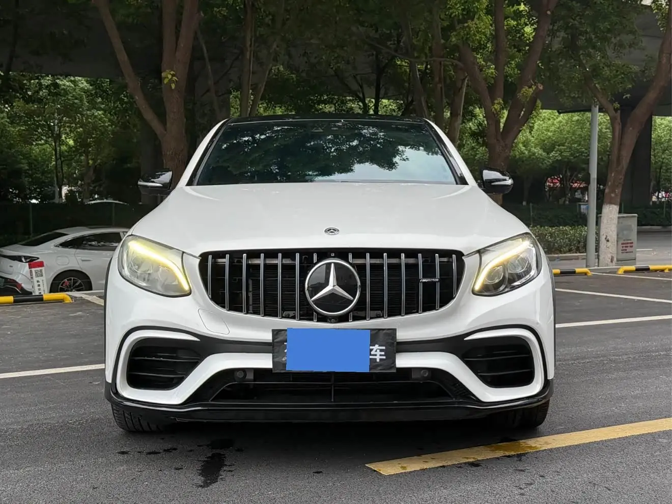 Mercedes-Benz GLC Coupe AMG 2019 — Photo 2/12