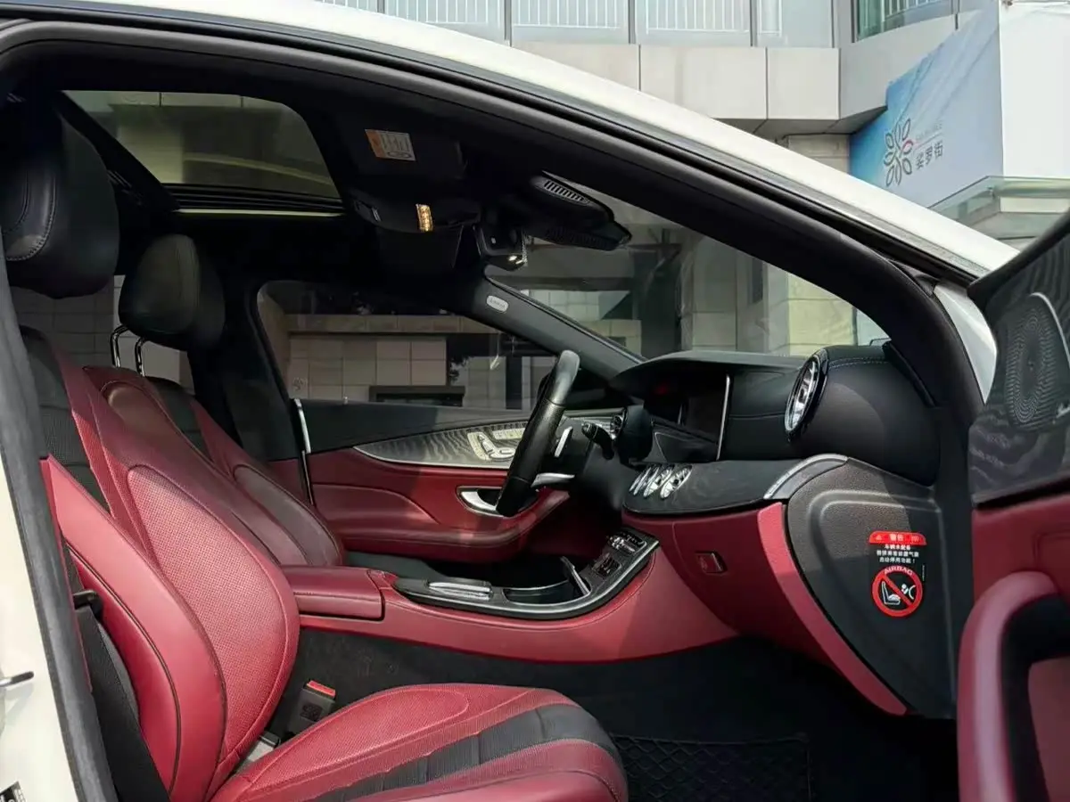 Mercedes-Benz CLS 2019 — Photo 7/12
