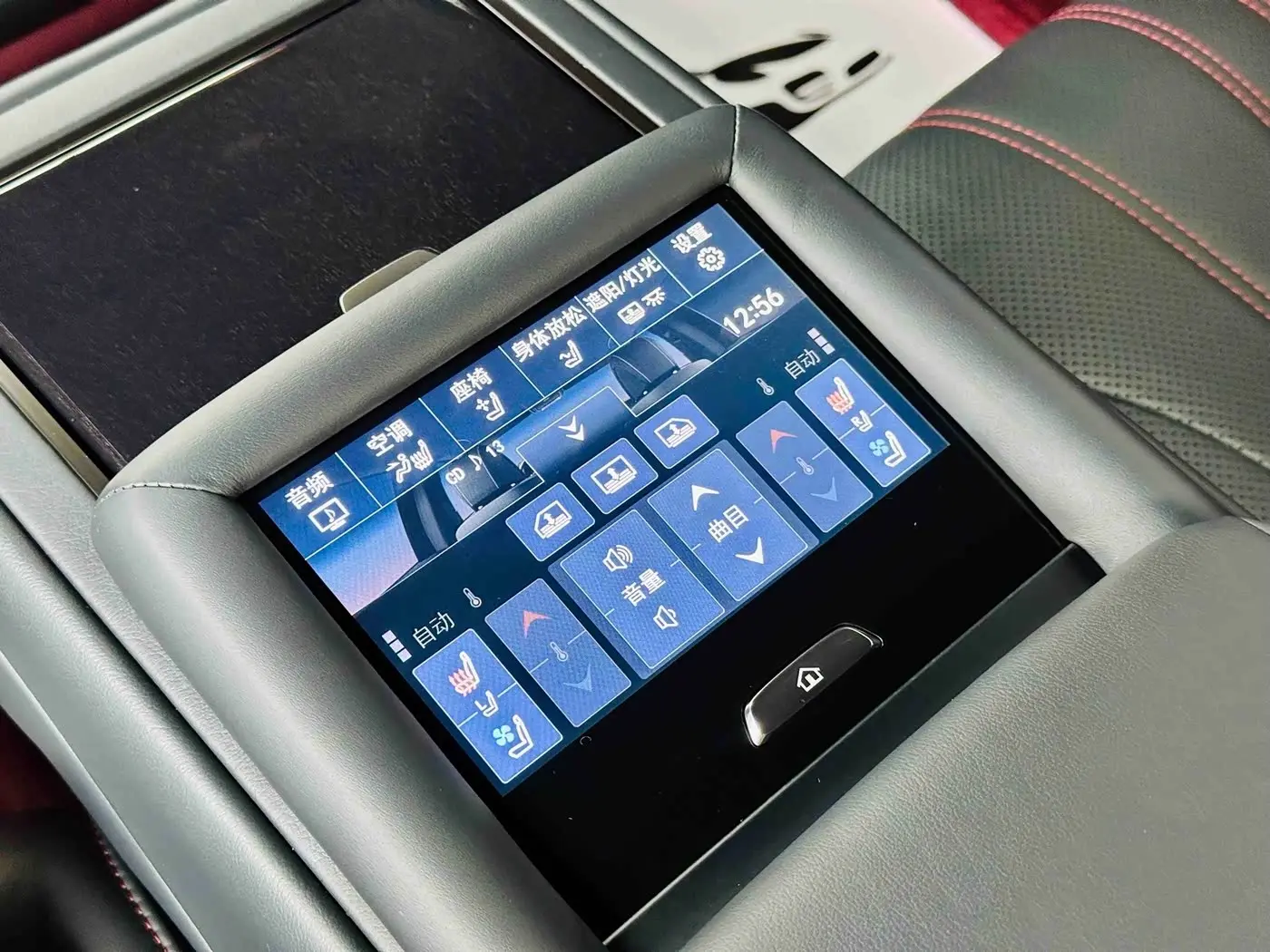 Lexus LS 2021 — Фото 13/17