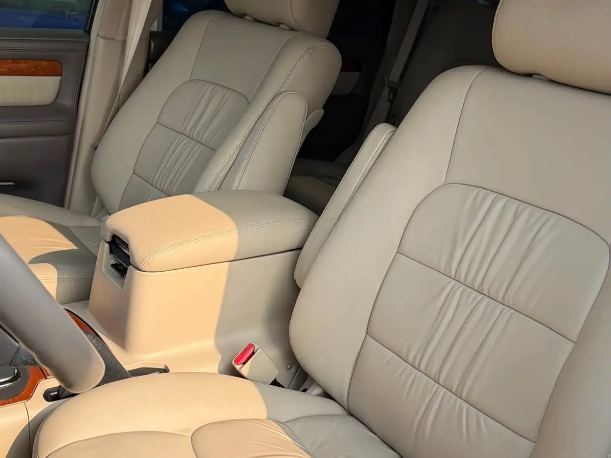Lexus LX 2008 — Photo 9/14