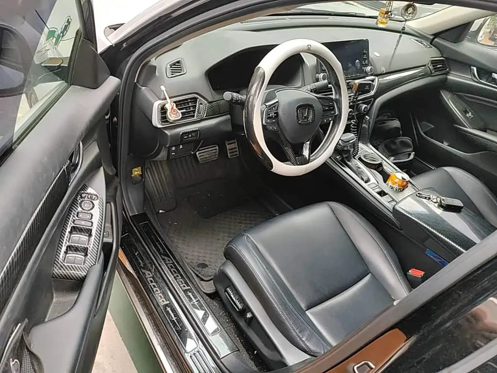 Honda Accord 2021 — Фото 12/20