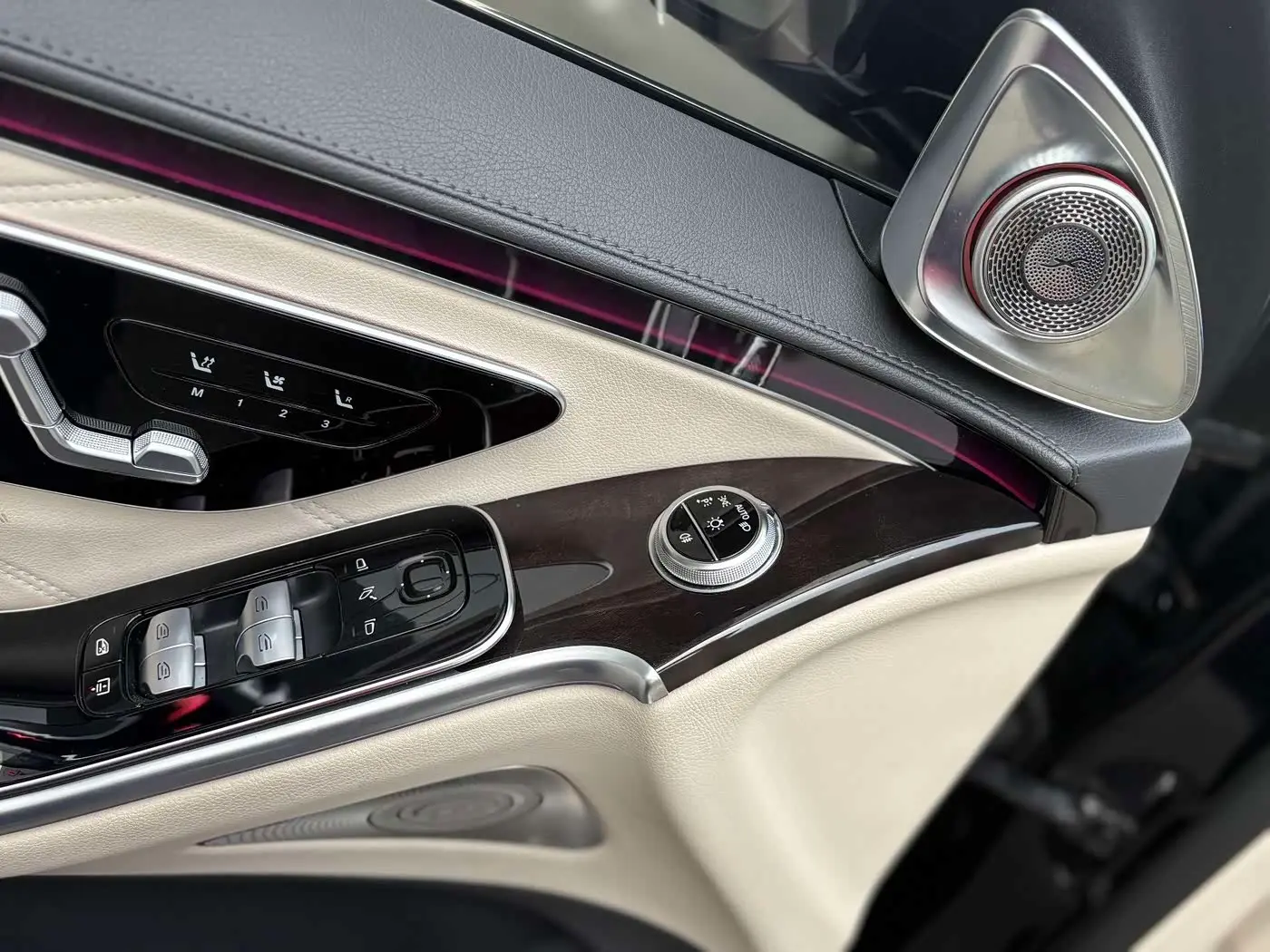 Mercedes-Benz Maybach S-Class 2024 — Фото 8/17
