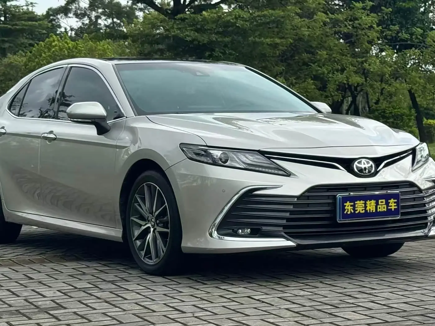 Toyota Camry 2022 — Фото 3/15
