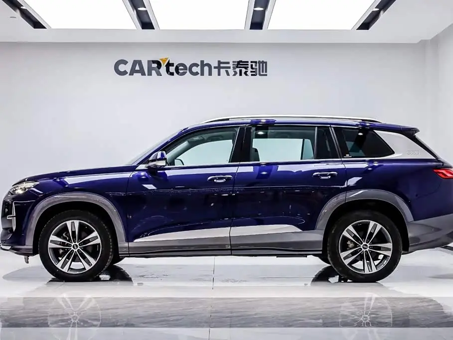 Audi Q6 2023 — Photo 3/20