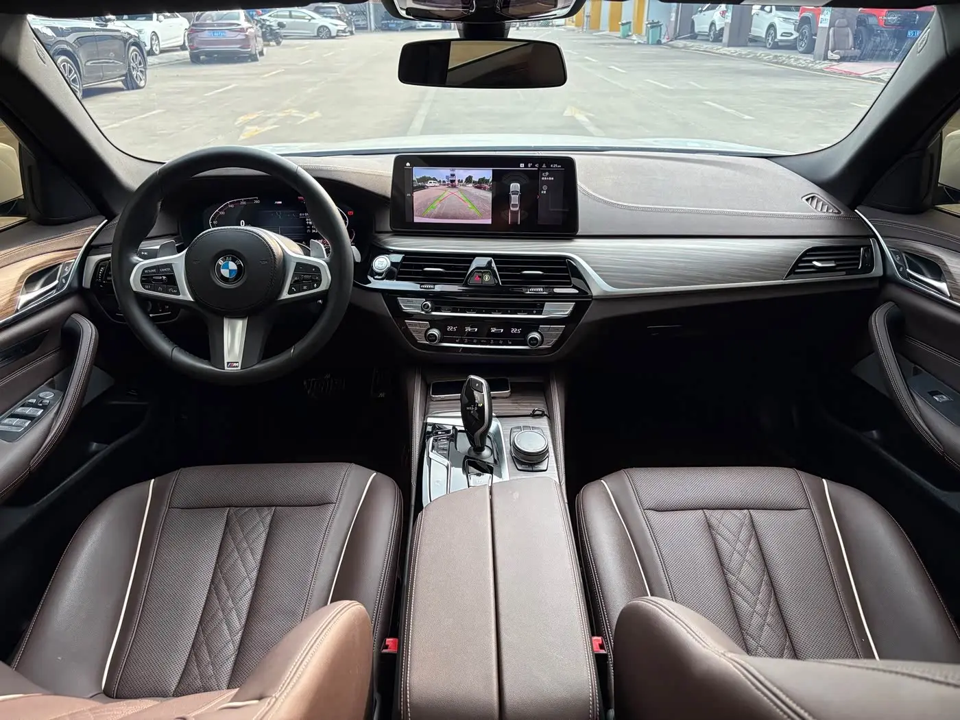 BMW 5 Series 2022 — Photo 10/20
