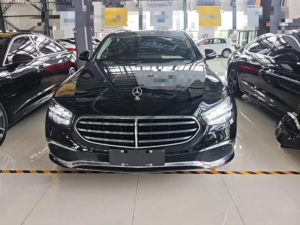 Mercedes-Benz E-Class 2022 — Фото 3/20