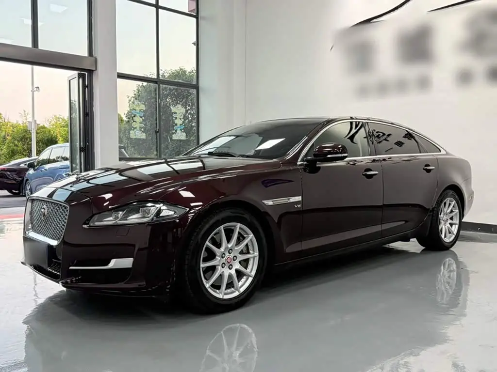 Jaguar XJ 2017 — Photo 3/20
