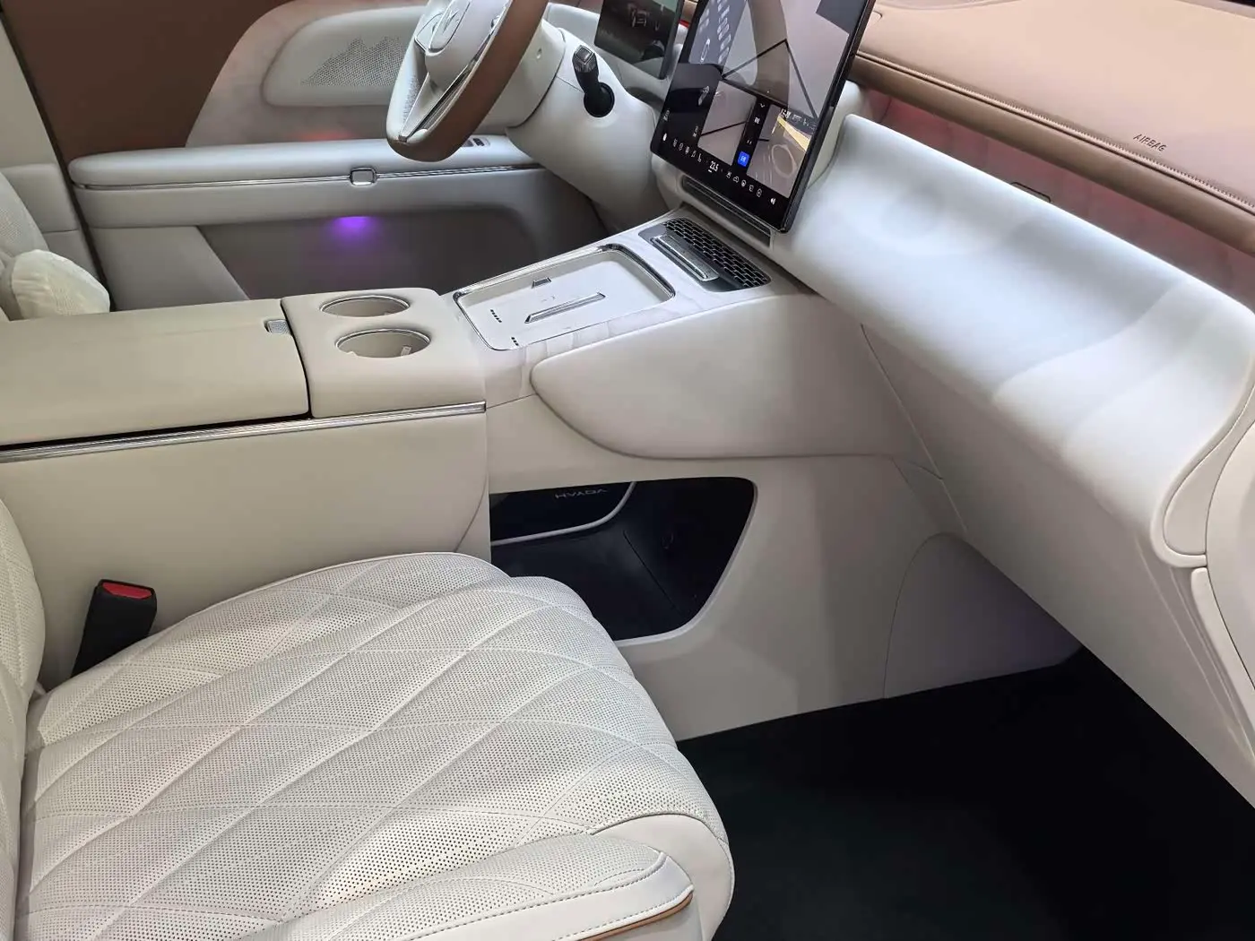 Voyah Auto VOYAH Taisan 2026 — Photo 4/13