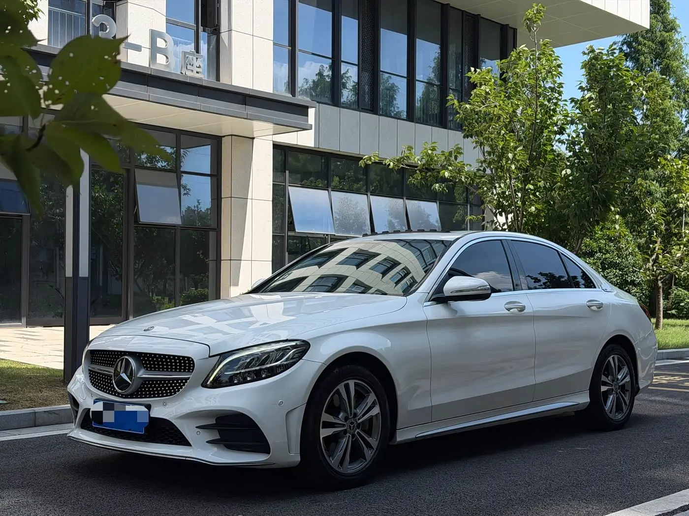 Mercedes-Benz C-Class 2019 — Фото 1/20