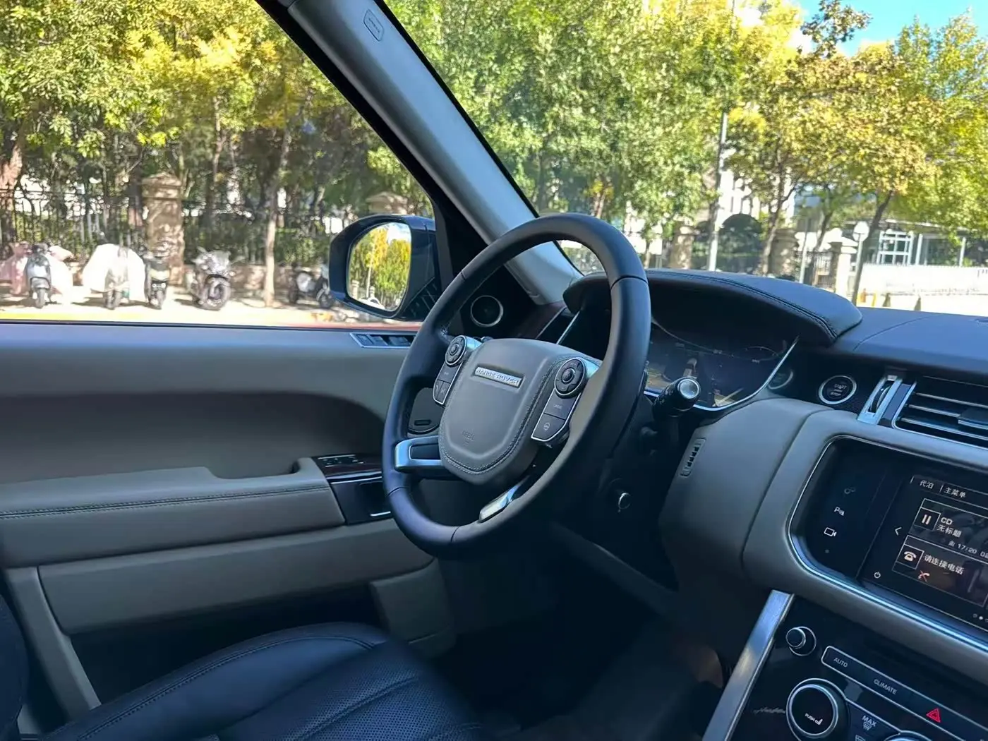 Land Rover Range Rover 2016 — Photo 12/20