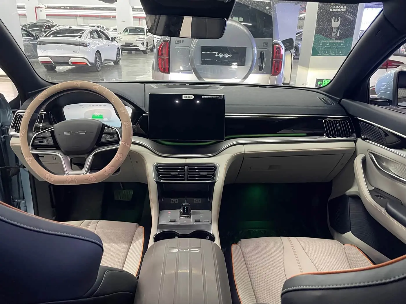 BYD Song PLUS PHEV 2023 — Фото 7/10