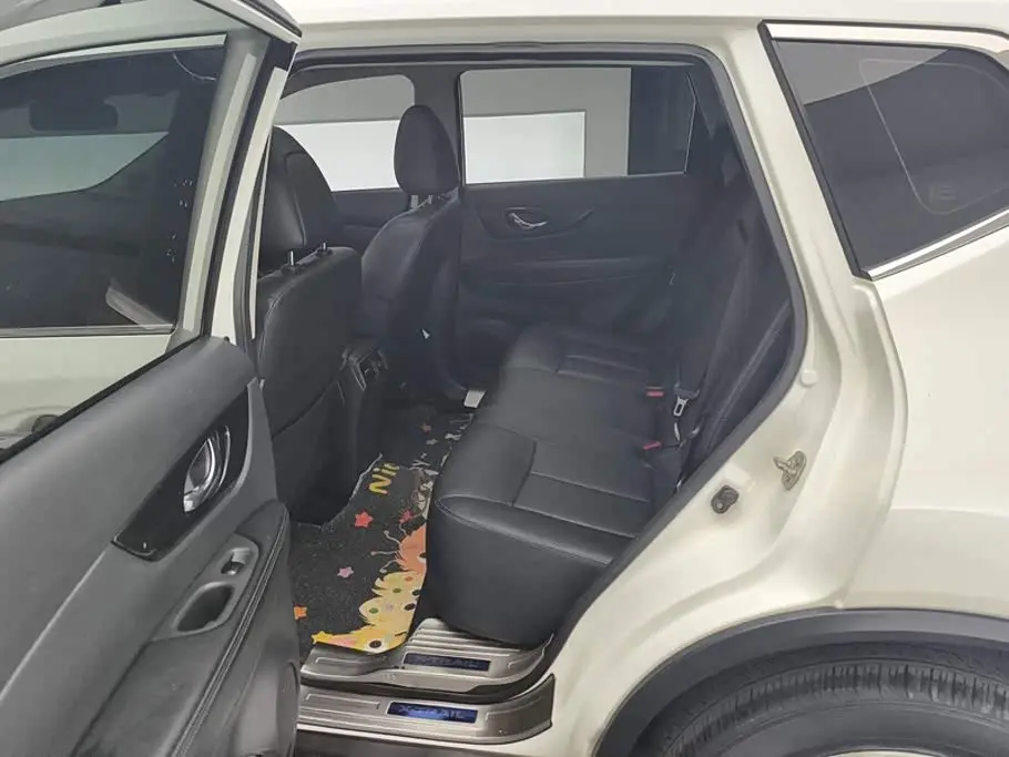 Nissan X-Trail 2020 — Photo 11/16