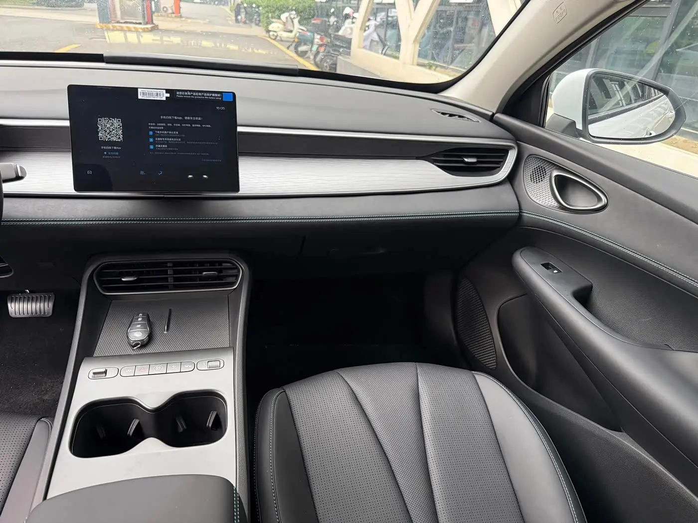 BYD Hai Bao 05 DM-i 2026 — Photo 8/19