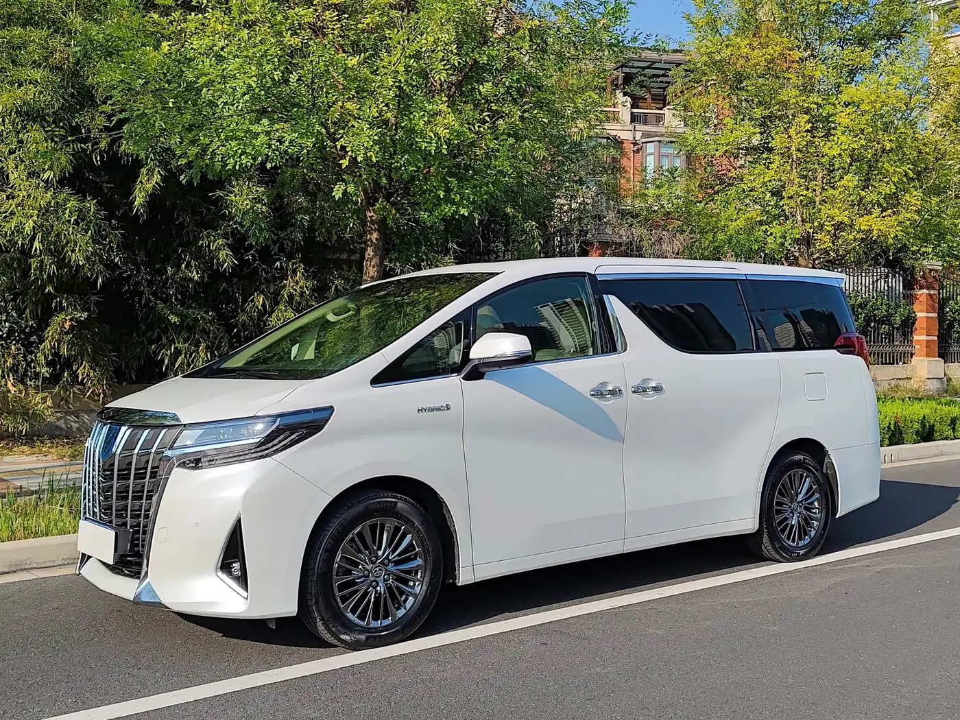 Toyota Alphard, 2020