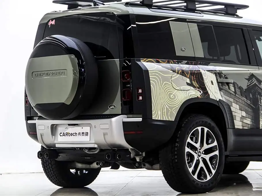 Land Rover Defender 2023 — Photo 9/20