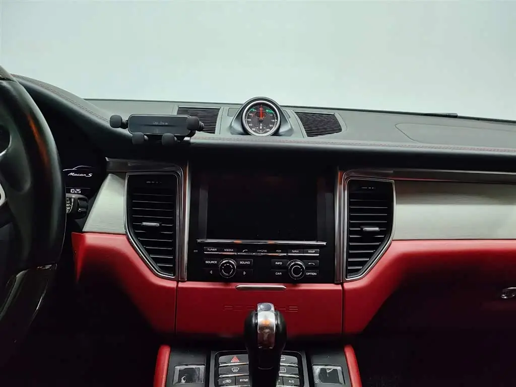 Porsche Macan 2014 — Photo 14/20